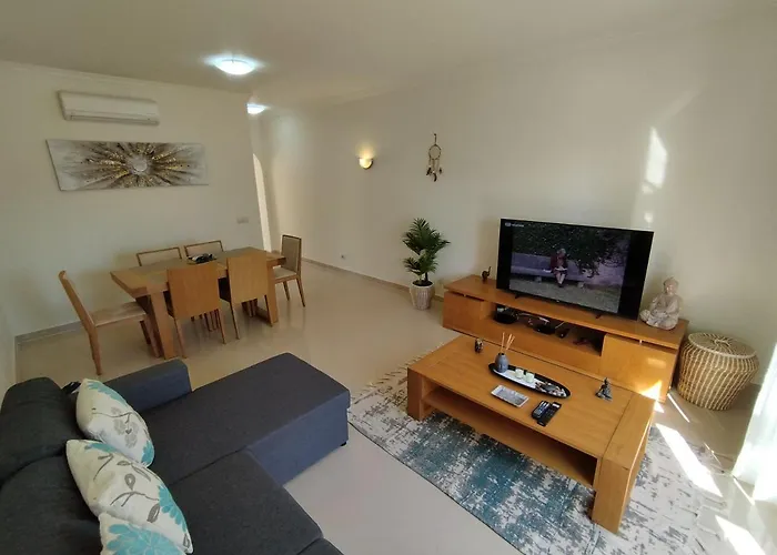 1d Areias De Porches, Pool & A/c - Casas & Papeis Appartement *