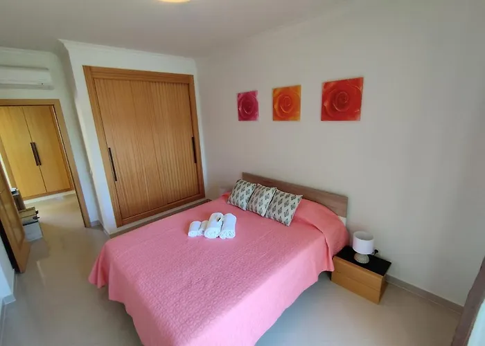1d Areias De Porches, Pool & A/c - Casas & Papeis