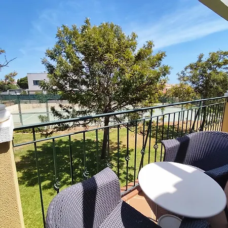 1d Areias De Porches, Pool & A/c - Casas & Papeis Apartment *